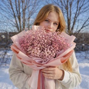 Букет 5 веток розовой гипсофилы с упаковкой